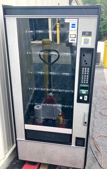 Crane National 148 Snack Vending Machine